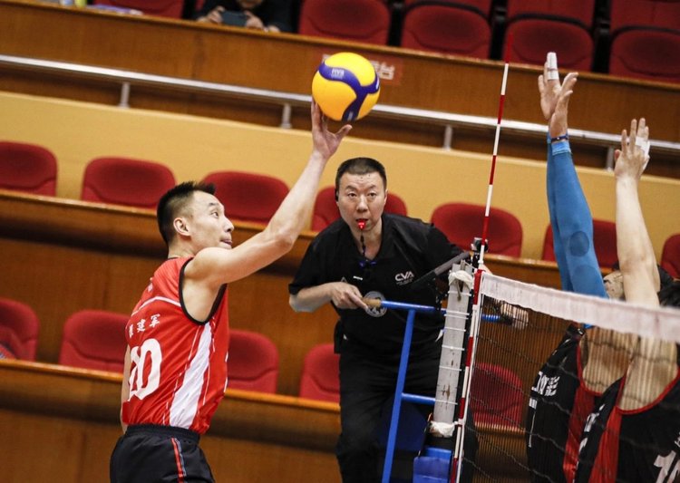 国家体育总局排球中心4月6日公布了2021年国家男排27人集训大名单