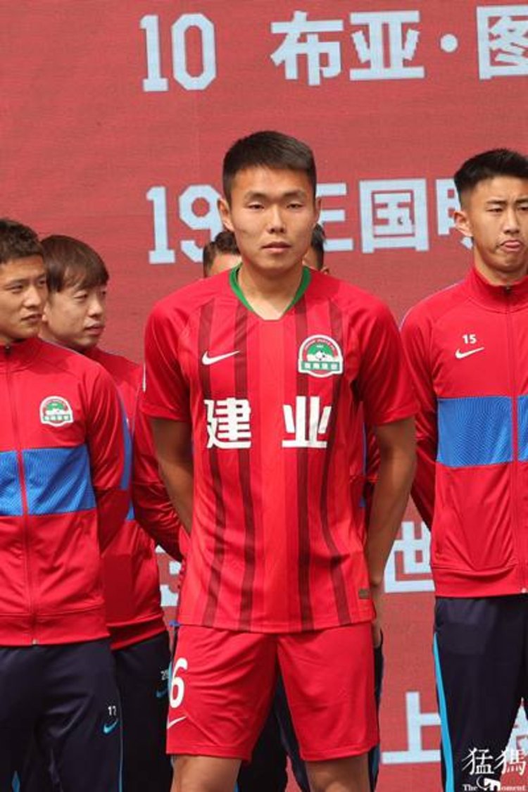 我们准备好了壮行仪式后河南嵩山龙门飞抵广州备战新赛季