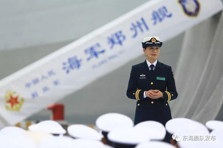 郑州舰女舰长的开挂人生她的履历牛到电视剧都不敢这样拍