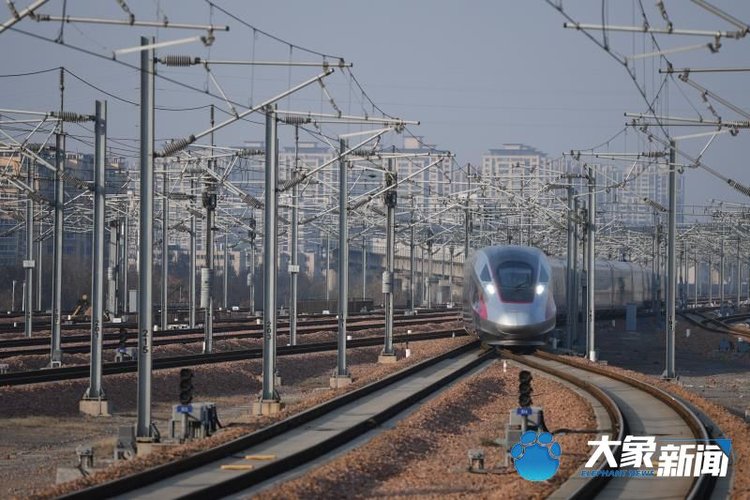 首日发送旅客创历史新高！这个“五一”，郑州铁路累计发送旅客332.3万人