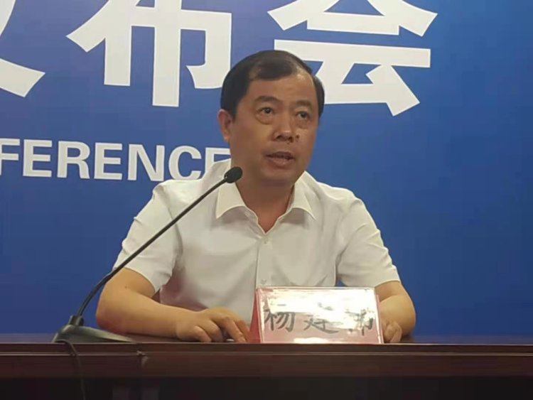 区卫健委党组成员,副主任杨建伟就卫健委推出的"我为群众办实事"爱民