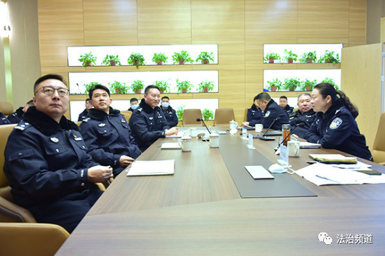 河南郑州新密市公安局党委书记局长姬勇斌带队到郑州市公安局警务效能