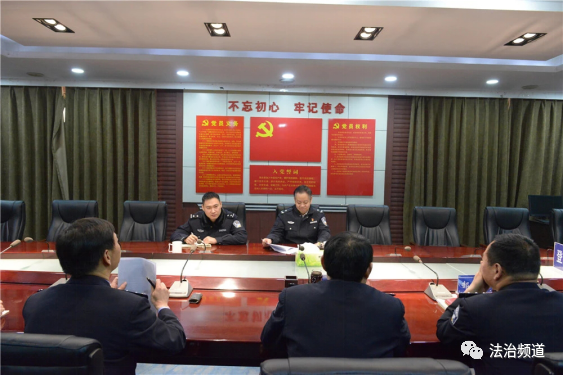 教育整顿丨郑州市公安局政治督察办赵书文一行到登封市公安局督导公安